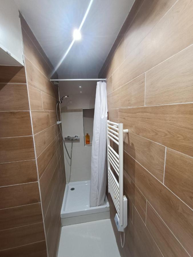 Tournan En Brie, Centre Ville, Superbe Appartement Exterior foto